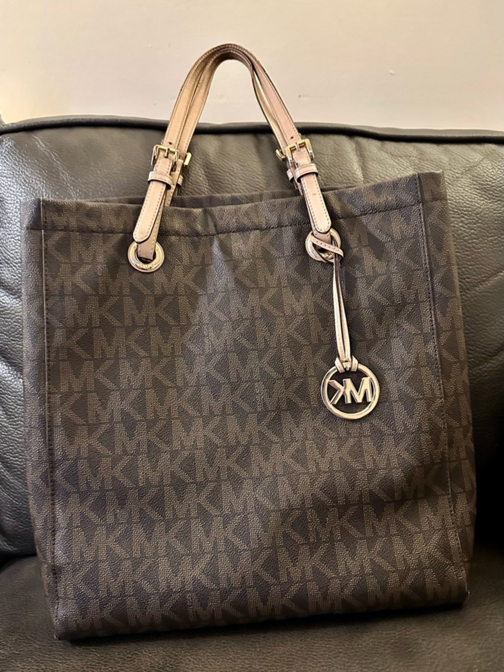 Michael Kors Large Brown Signature Tote 👜